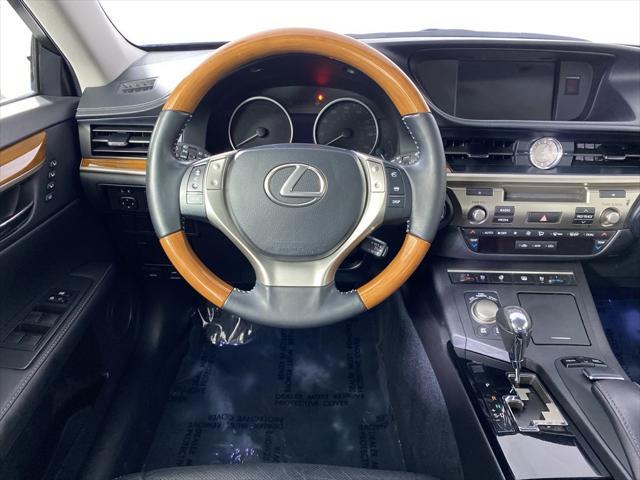 used 2013 Lexus ES 300h car, priced at $14,988