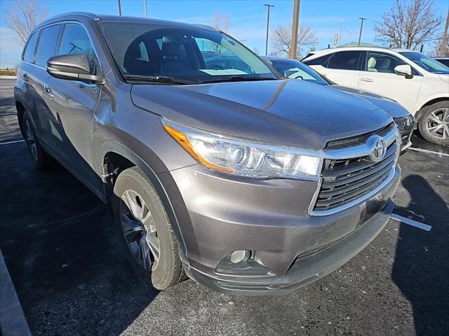 used 2015 Toyota Highlander car, priced at $20,988