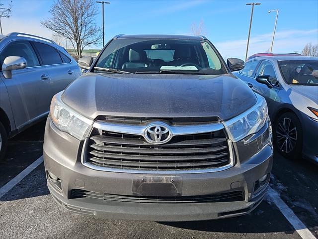 used 2015 Toyota Highlander car, priced at $20,988