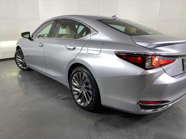 used 2024 Lexus ES 300h car, priced at $49,988