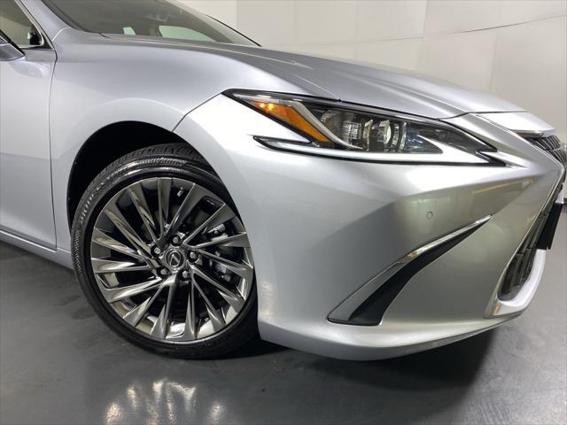 used 2024 Lexus ES 300h car, priced at $49,988