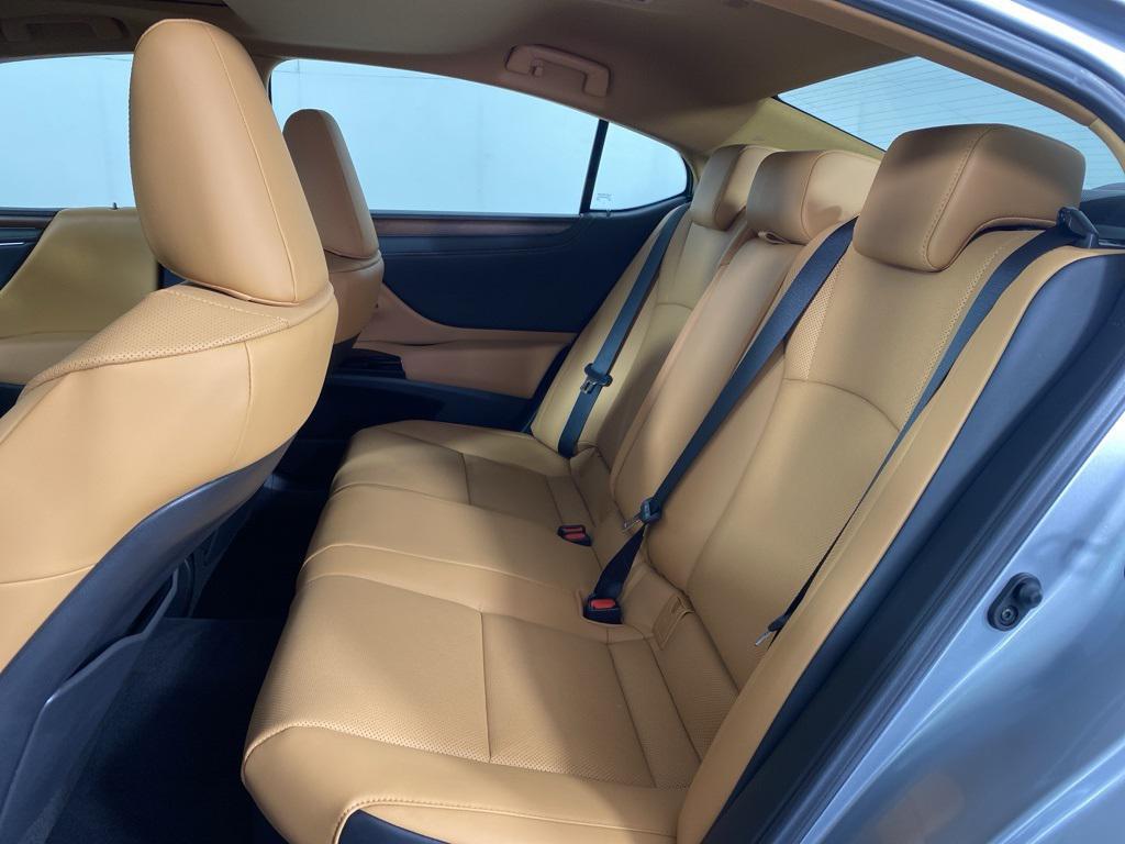used 2025 Lexus ES 300h car, priced at $45,988