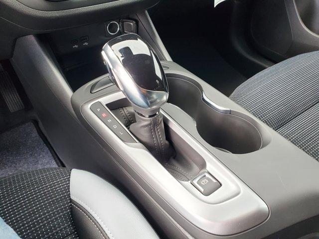 new 2025 Buick Envista car, priced at $26,086