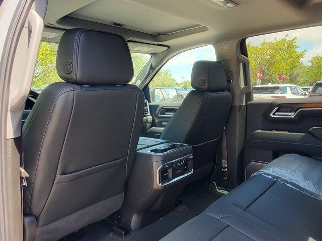 new 2025 GMC Sierra 1500 car, priced at $73,143
