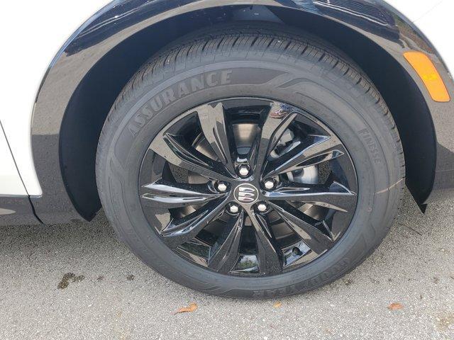new 2025 Buick Envista car, priced at $28,081