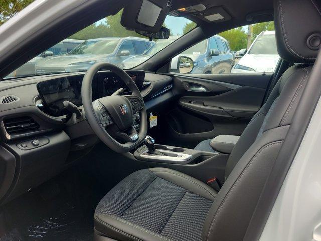 new 2025 Buick Envista car, priced at $26,681