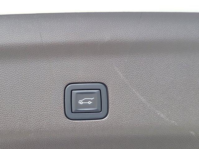used 2023 GMC Yukon XL car, priced at $57,880