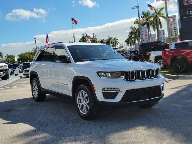 used 2022 Jeep Grand Cherokee car, priced at $30,991