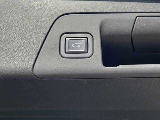 used 2022 Buick Envision car, priced at $21,999