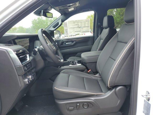 new 2025 GMC Yukon XL car, priced at $76,734