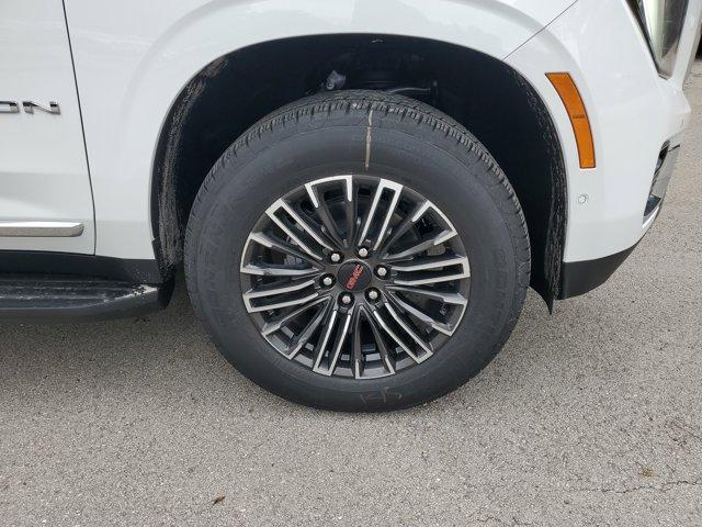 new 2025 GMC Yukon XL car, priced at $76,734