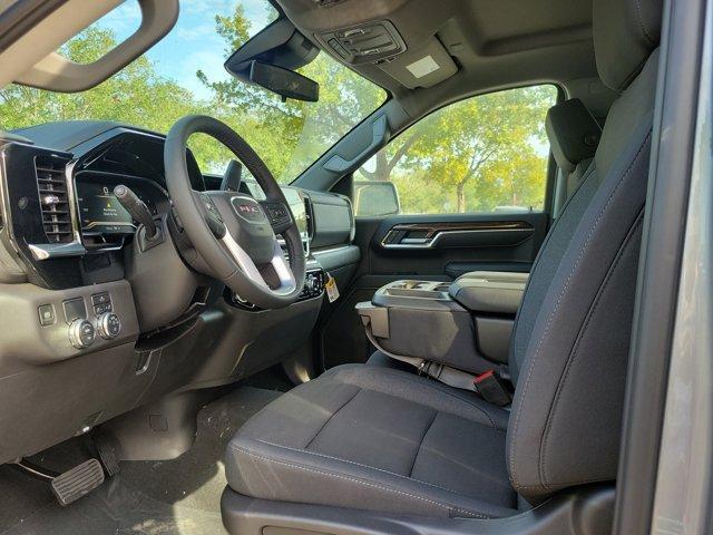 new 2025 GMC Sierra 1500 car, priced at $49,538