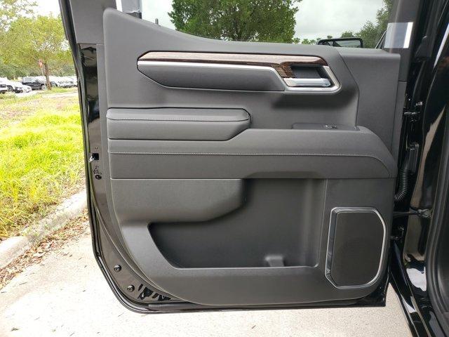 new 2025 GMC Sierra 1500 car, priced at $53,037