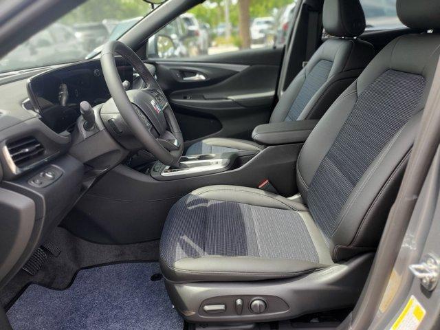 new 2025 Buick Envista car, priced at $23,579