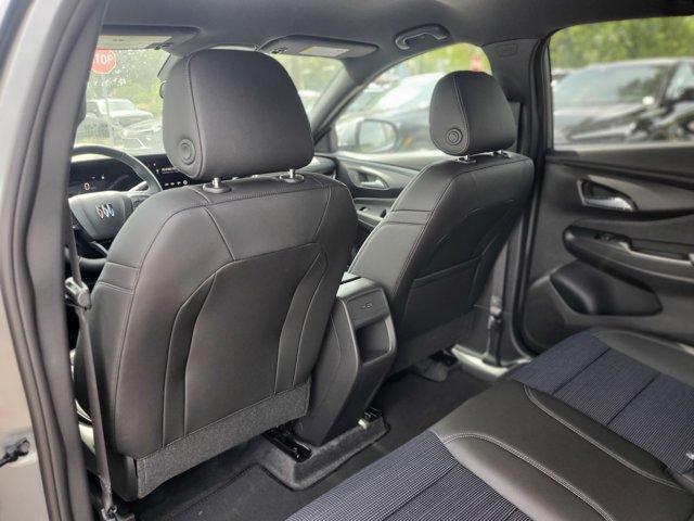 new 2025 Buick Envista car, priced at $23,579