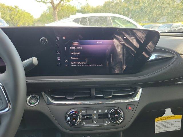 new 2025 Buick Envista car, priced at $24,679