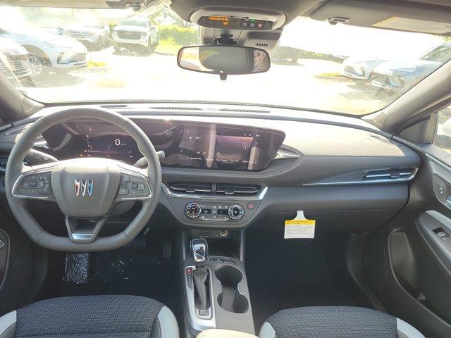 new 2025 Buick Envista car, priced at $25,989