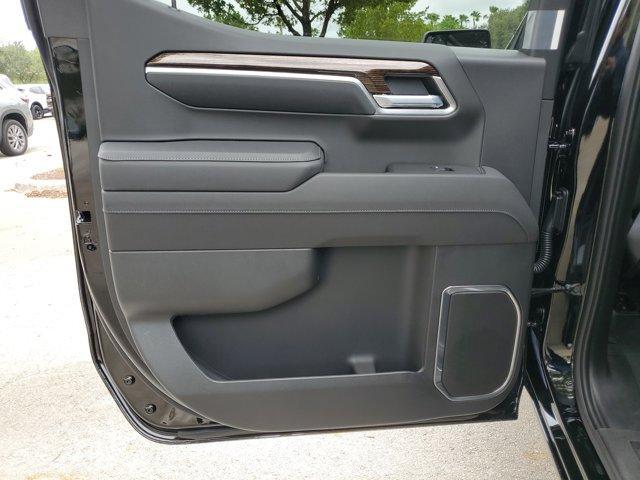 new 2025 GMC Sierra 1500 car, priced at $52,887