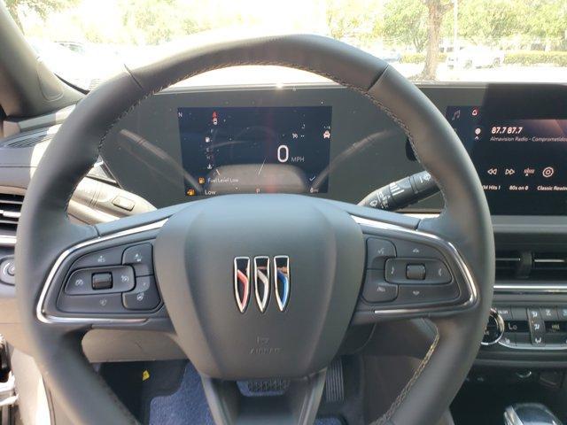 new 2025 Buick Envista car, priced at $25,929