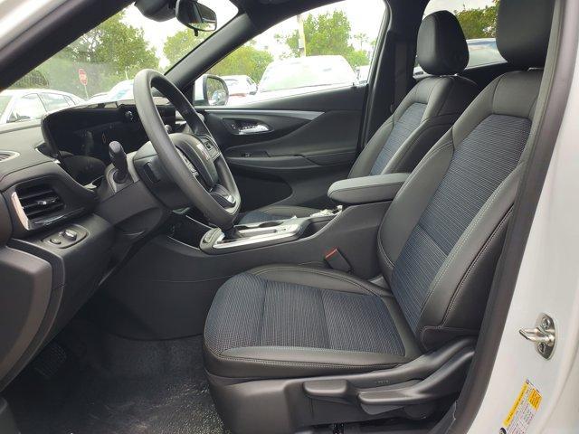 new 2025 Buick Envista car, priced at $26,084