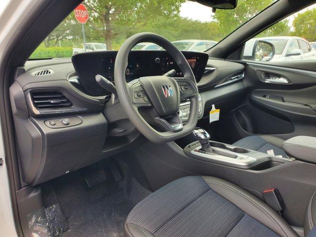 new 2025 Buick Envista car, priced at $26,084