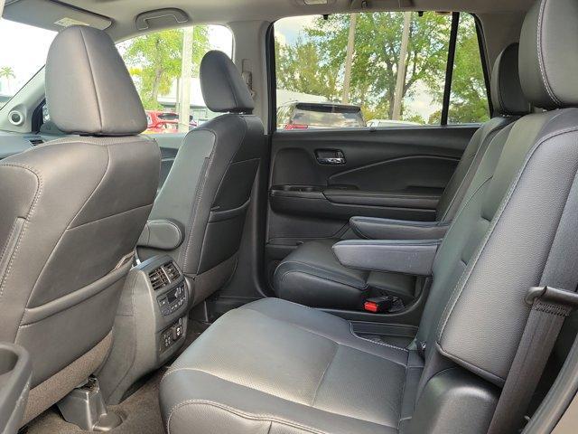 used 2022 Honda Pilot car, priced at $33,990