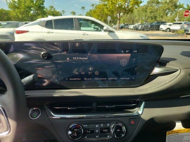 new 2025 Buick Envista car, priced at $26,681