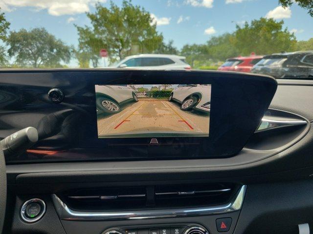 new 2025 Buick Envista car, priced at $25,989