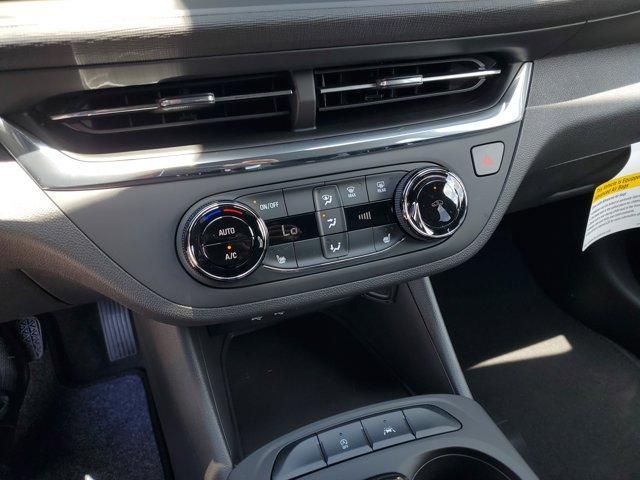 new 2025 Buick Envista car, priced at $25,929