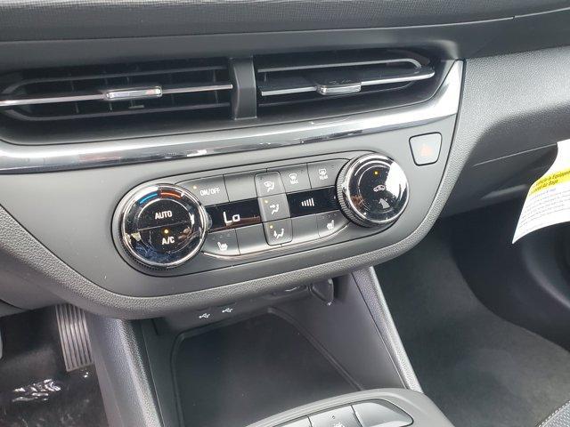 new 2025 Buick Envista car, priced at $26,581