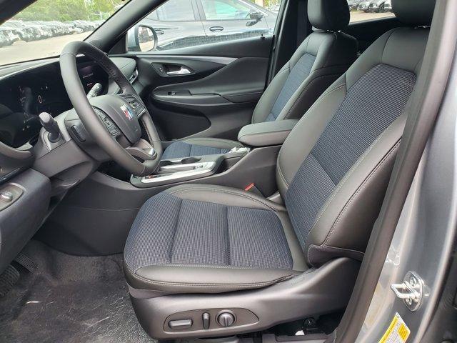 new 2025 Buick Envista car, priced at $26,581