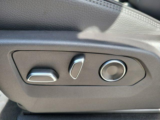 used 2025 GMC Yukon XL car, priced at $79,770