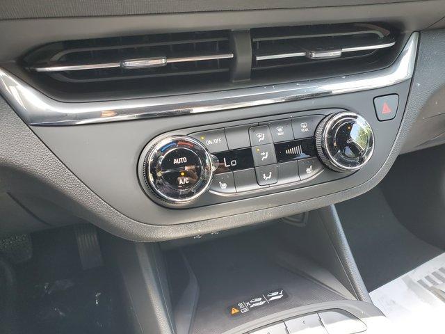 new 2025 Buick Envista car, priced at $24,264