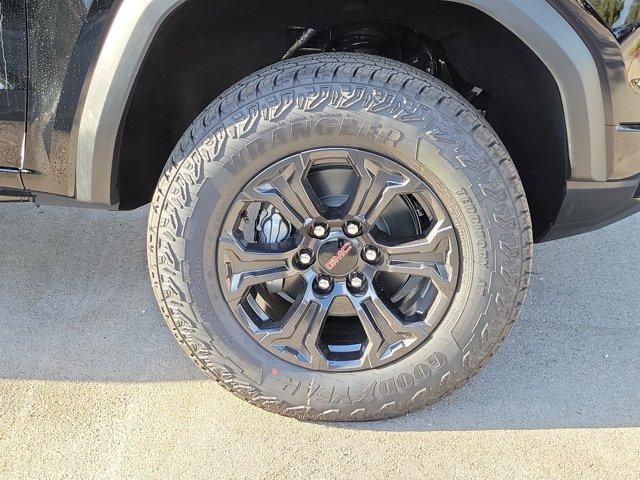 new 2025 GMC Canyon car, priced at $43,924