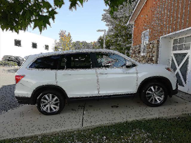 used 2021 Honda Pilot car, priced at $21,299