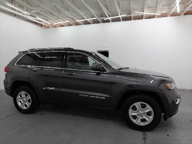 used 2017 Jeep Grand Cherokee car, priced at $14,895