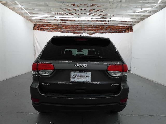 used 2017 Jeep Grand Cherokee car, priced at $14,895