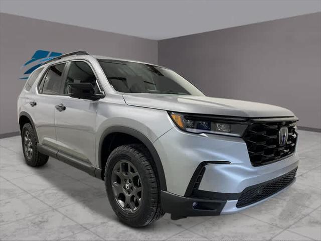 new 2025 Honda Pilot car, priced at $50,795