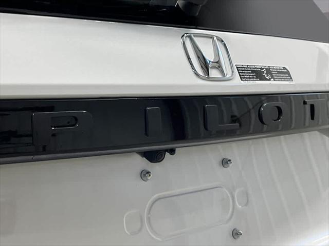 new 2025 Honda Pilot car, priced at $51,505