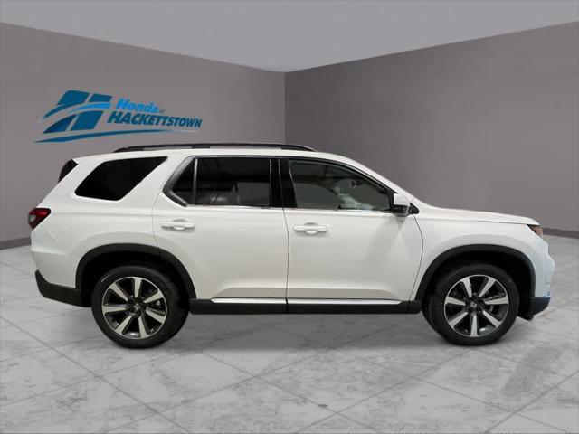 new 2025 Honda Pilot car, priced at $51,505