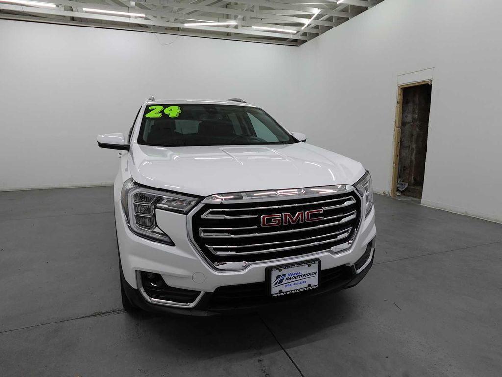 used 2024 GMC Terrain car, priced at $22,299