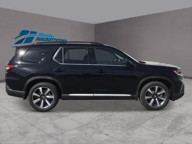 new 2025 Honda Pilot car, priced at $56,250