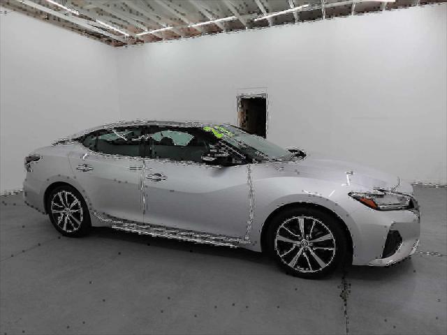 used 2023 Nissan Maxima car, priced at $24,899