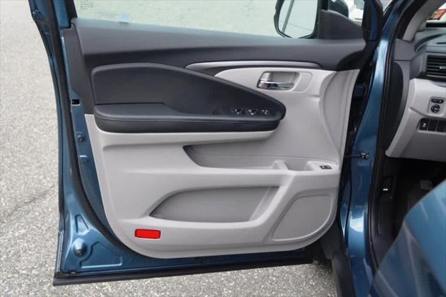 used 2017 Honda Pilot car, priced at $17,998