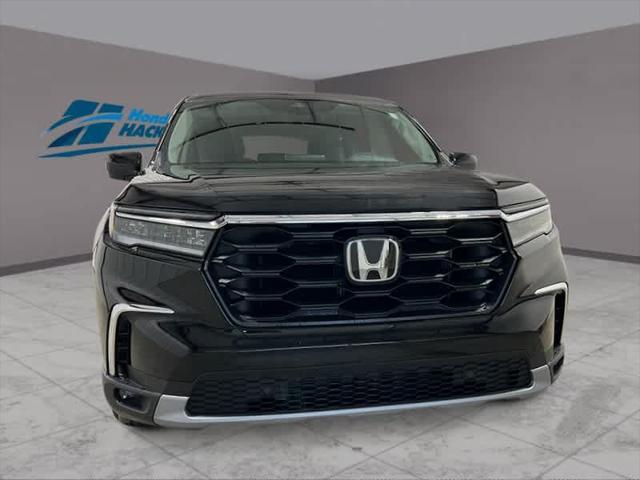 new 2025 Honda Pilot car, priced at $47,725