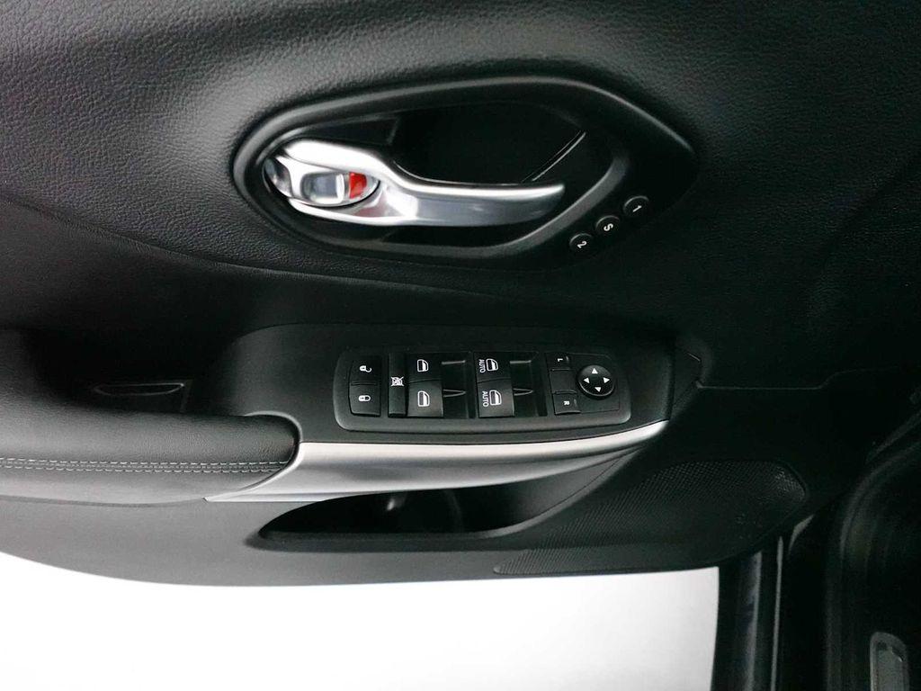 used 2021 Jeep Cherokee car, priced at $21,895