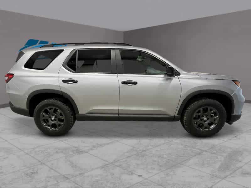 new 2025 Honda Pilot car, priced at $50,895