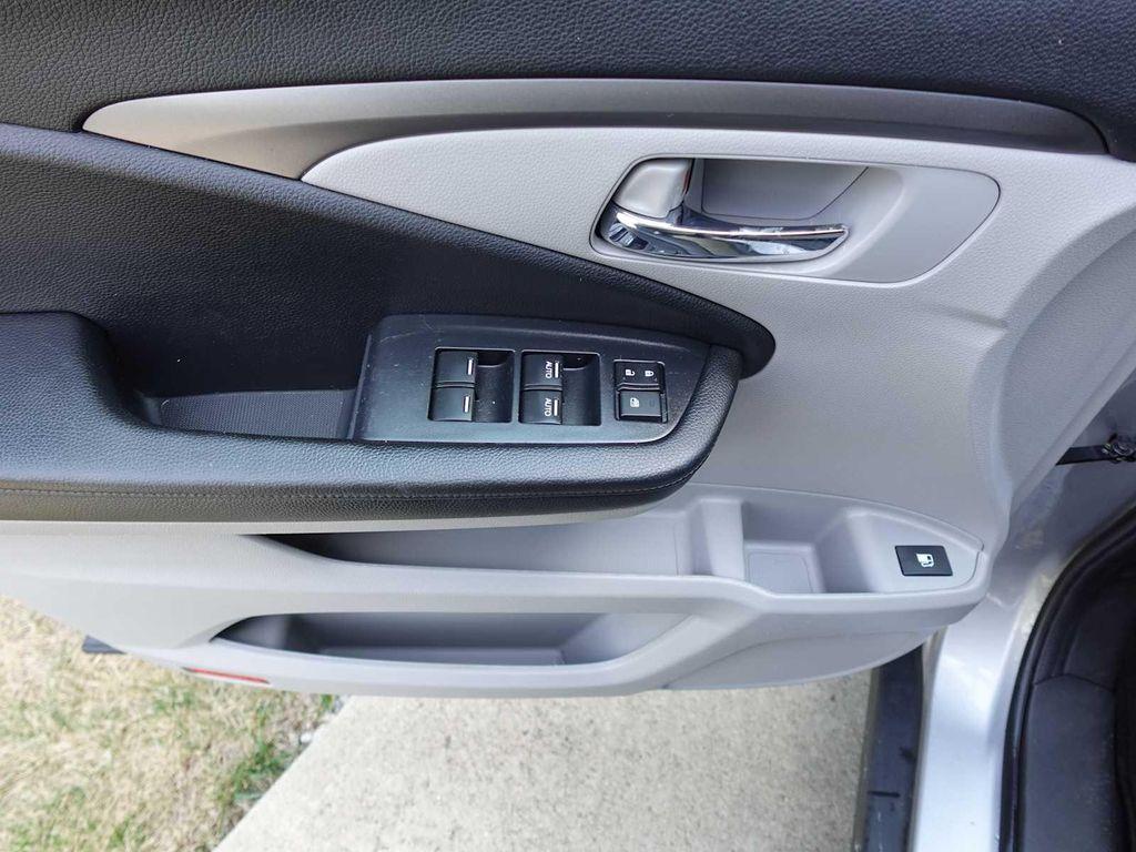 used 2021 Honda Pilot car, priced at $19,779