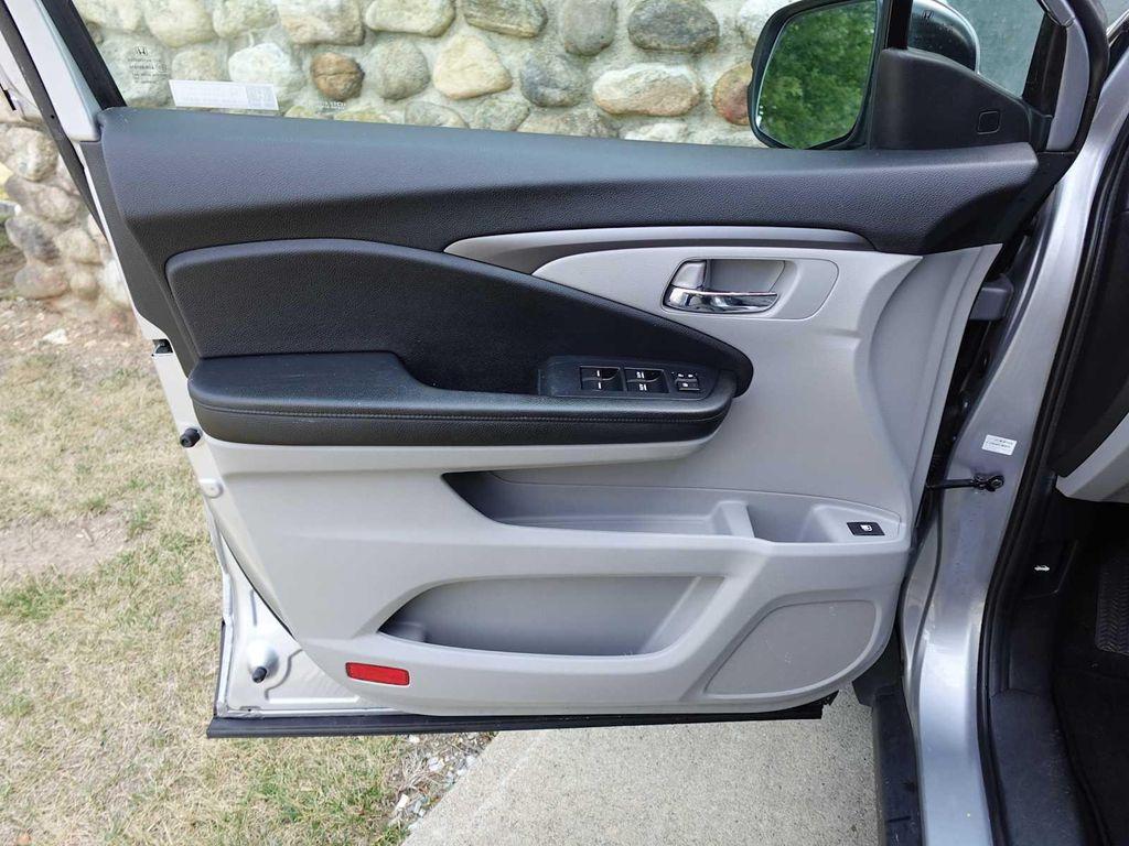 used 2021 Honda Pilot car, priced at $19,779