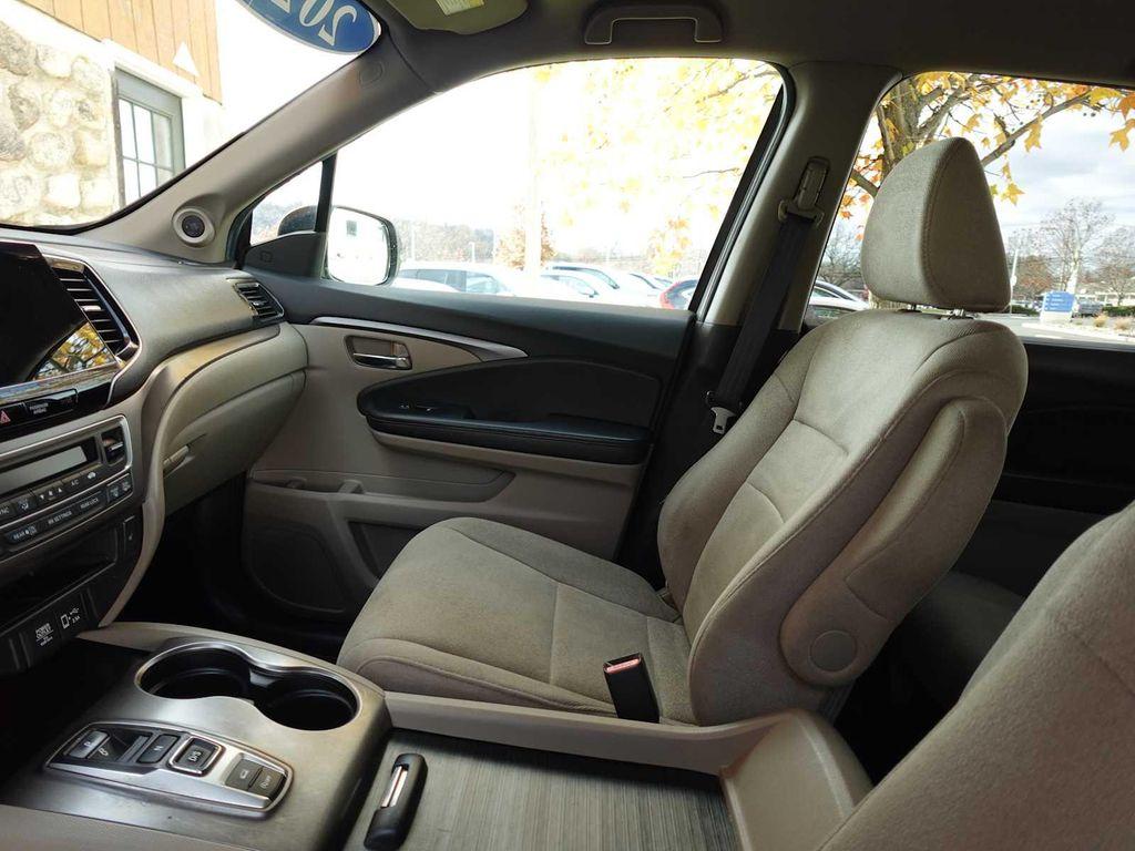 used 2021 Honda Pilot car, priced at $20,995